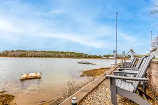 10 Sunset Ave, Wareham, MA 02558 - Photo 3