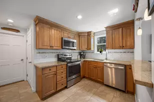 128 Deerfoot Cir, Mashpee, MA 02649 - Photo 11