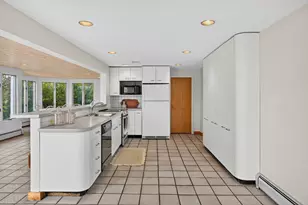15 Hedge Ln, Falmouth, MA 02540 - Photo 17