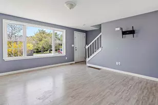 573 Carriage Shop Rd, Falmouth, MA 02536 - Photo 3