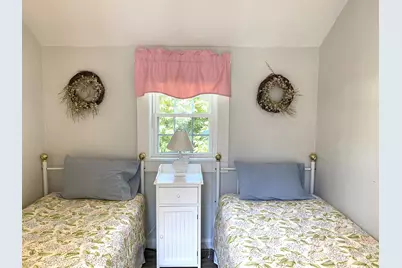8 & 10 Wharf Avenue, Mashpee, MA 02649 - Photo 33