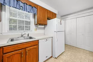 248 Camp St, Yarmouth, MA 02673 - Photo 17