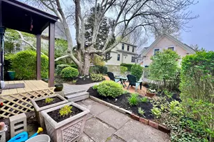 23 Cottage St, Provincetown, MA 02657 - Photo 27