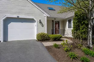 21 Rolling Green Ln, Mashpee, MA 02649 - Photo 1