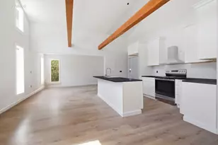 86 Harry Kemp Wy, Provincetown, MA 02657 - Photo 3