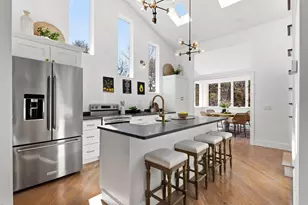 86 Harry Kemp Wy, Provincetown, MA 02657 - Photo 25