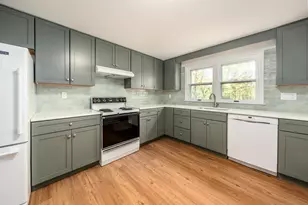 3 Highview Dr, Sandwich, MA 02563 - Photo 3