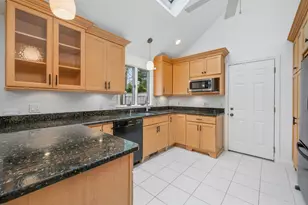 100 Statice Ln, Barnstable, MA 02601 - Photo 13