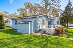 61 Silver Beach Ave, Falmouth, MA 02556 - Photo 31