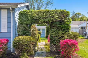 61 Silver Beach Ave, Falmouth, MA 02556 - Photo 5