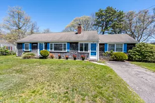 8 Folger Ln, Dennis, MA 02670 - Photo 1