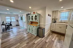 121 Sixth Ave, Barnstable, MA 02630 - Photo 7