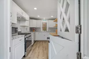 45 Marston Ave, Barnstable, MA 02601 - Photo 3