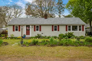 7 Oak Leaf Ln, Dennis, MA 02670 - Photo 1