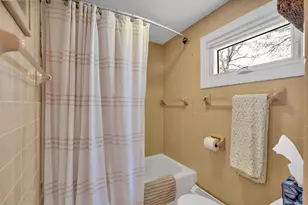 7 Oak Leaf Ln, Dennis, MA 02670 - Photo 13