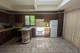 22 Vernon St, Boston, MA 02136 - Photo 7