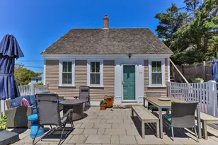 15 Carver St, Provincetown, MA 02657 - Photo 3