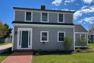 33 Pleasant St, Dennis, MA 02638 - Photo 9