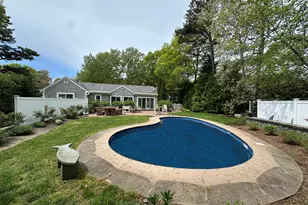 38 Kings Row Dr, Dennis, MA 02641 - Photo 3