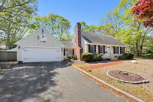 556 Cotuit Rd, Mashpee, MA 02649 - Photo 41