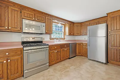 556 Cotuit Road, Mashpee, MA 02649 - Photo 15