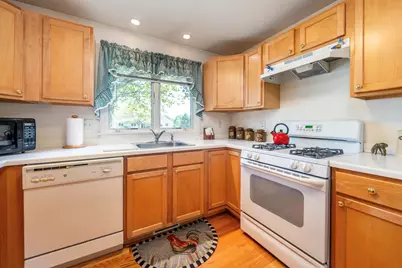 7 Masters Court, Mashpee, MA 02649 - Photo 9