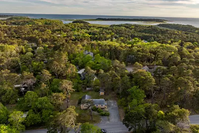 15 Barker Street, Wellfleet, MA 02667 - Photo 5