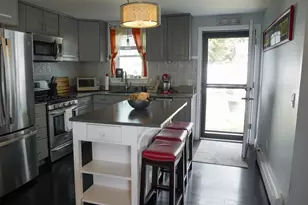 16 Dartmouth St, Barnstable, MA 02601 - Photo 3