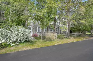 3 Troy St, Oak Bluffs, MA 02557 - Photo 7