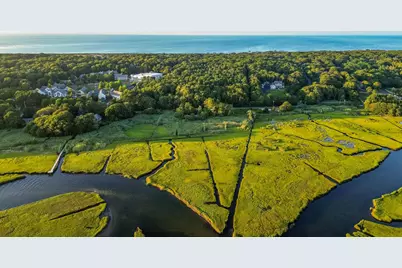 566 Massachusetts 6A, Sandwich, MA 02563 - Photo 3