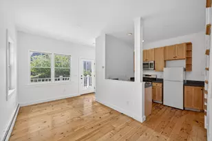 34 Conwell St, Provincetown, MA 02657 - Photo 5