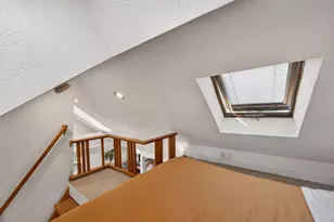 127 Bradford St, Provincetown, MA 02657 - Photo 19