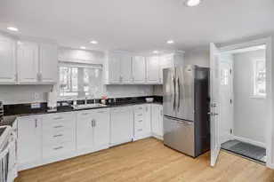 235 Edgewater Dr, Falmouth, MA 02536 - Photo 23