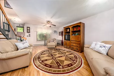 32 Townhouse Terrace #UNIT 32, Barnstable, MA 02601 - Photo 5
