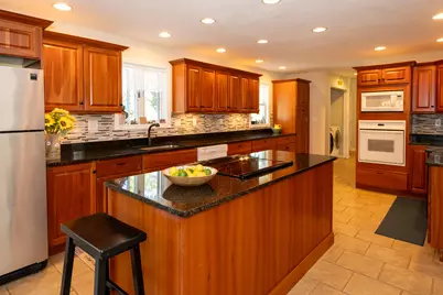 68 Front Street, Oak Bluffs, MA 02557 - Photo 5