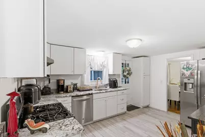 762 W Yarmouth Road, Yarmouth, MA 02675 - Photo 3
