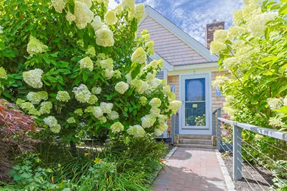 2 Tinys Way, Provincetown, MA 02657 - Photo 5