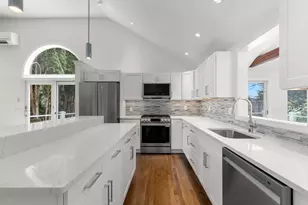 2 Tinys Way, Provincetown, MA 02657 - Photo 17