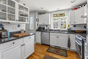 174 Queen St, Falmouth, MA 02540 - Photo 7