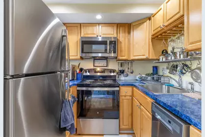 135 W Main Street #APT 32, Barnstable, MA 02601 - Photo 9