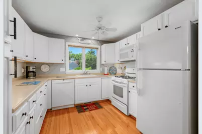 1 Sandview Terrace #UNIT 1, Mashpee, MA 02649 - Photo 15