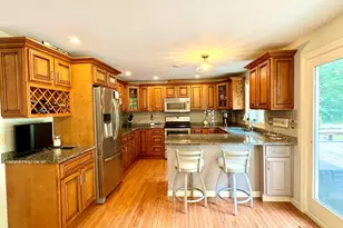 81 Redberry Ln, Barnstable, MA 02648 - Photo 3