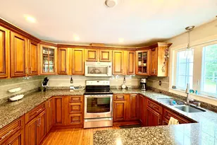 81 Redberry Ln, Barnstable, MA 02648 - Photo 5