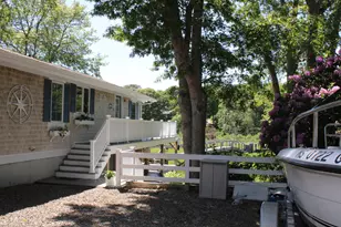 133 Edgewater Dr, Falmouth, MA 02536 - Photo 19