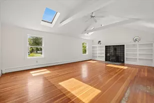 43 Prospect St, Falmouth, MA 02540 - Photo 7