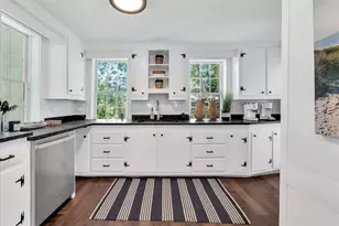 13 Silver St, Harwich, MA 02671 - Photo 9