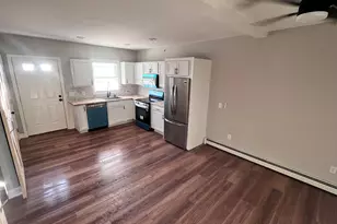 131 Stewart St, Fall River, MA 02720 - Photo 3