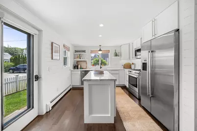 44 Pleasant Street, Provincetown, MA 02657 - Photo 11