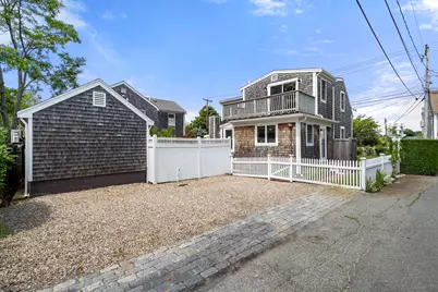 44 Pleasant Street, Provincetown, MA 02657 - Photo 3