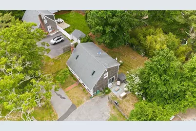 70 Quinaquisset Avenue, Mashpee, MA 02649 - Photo 5